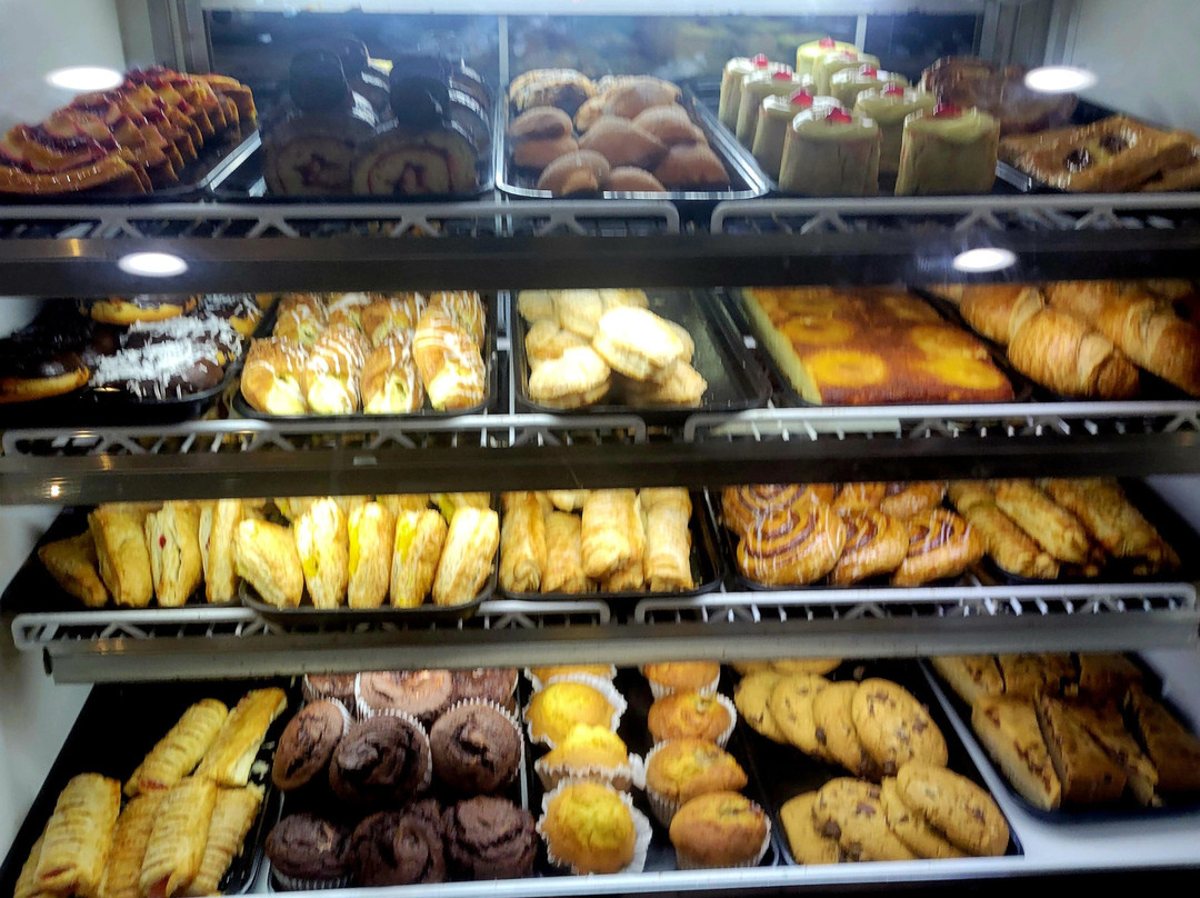 Braulio's Bakery & Restaurant