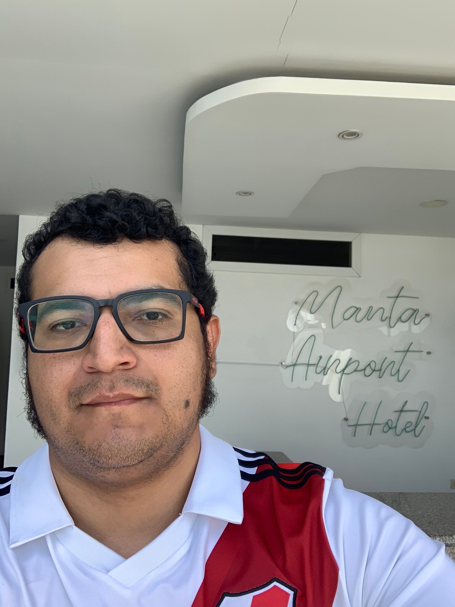Manta Airport Hotel-官方