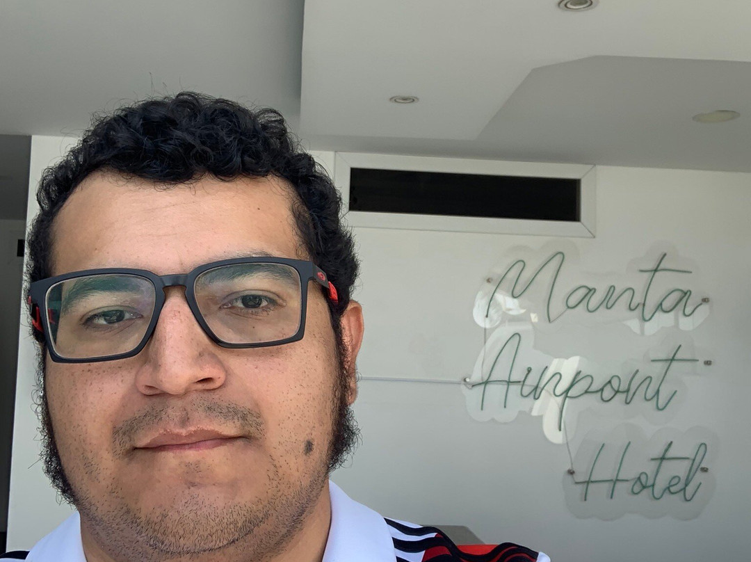 Manta Airport Hotel主图