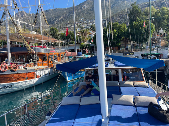 Therapy Boat - Daily Boat Trip-卡尔坎必去景点