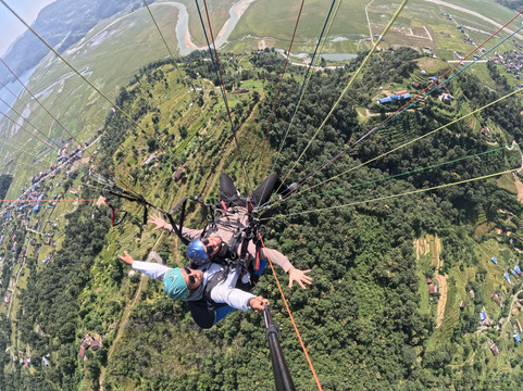 Blue Sky Paragliding-博卡拉必去景点