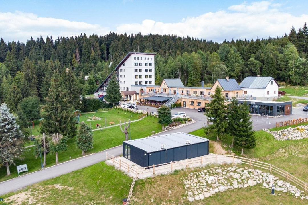 Hotel Zerrenpach Látky主图