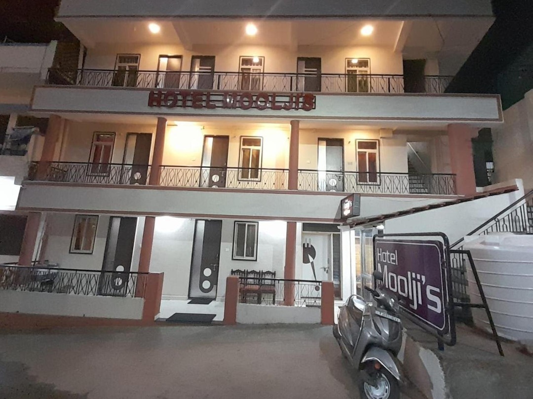 Hotel Mooljis Palace International