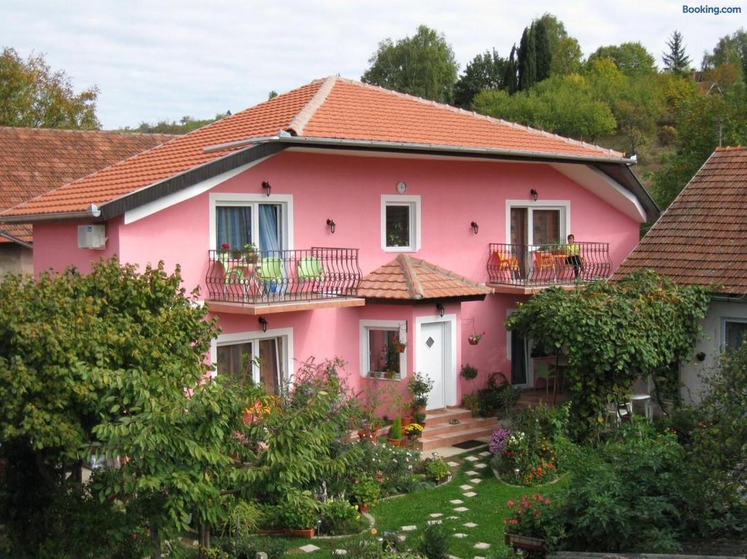 Apartmani Biser