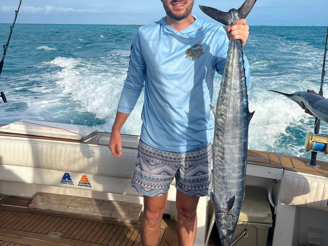 Fish Rowe Charters-大埃克苏马必去景点