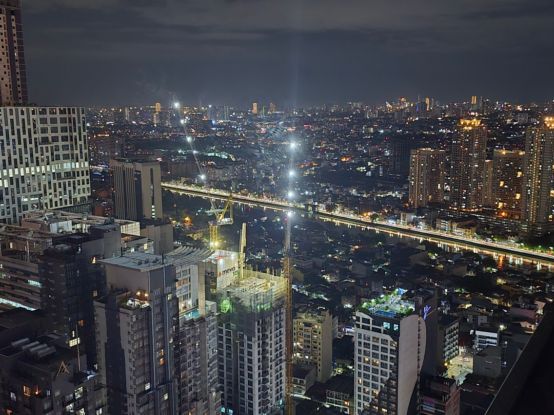 Makati : Music Clubs, Rooftops, and Go Go Bars Nightlife Tour-马卡蒂必去景点