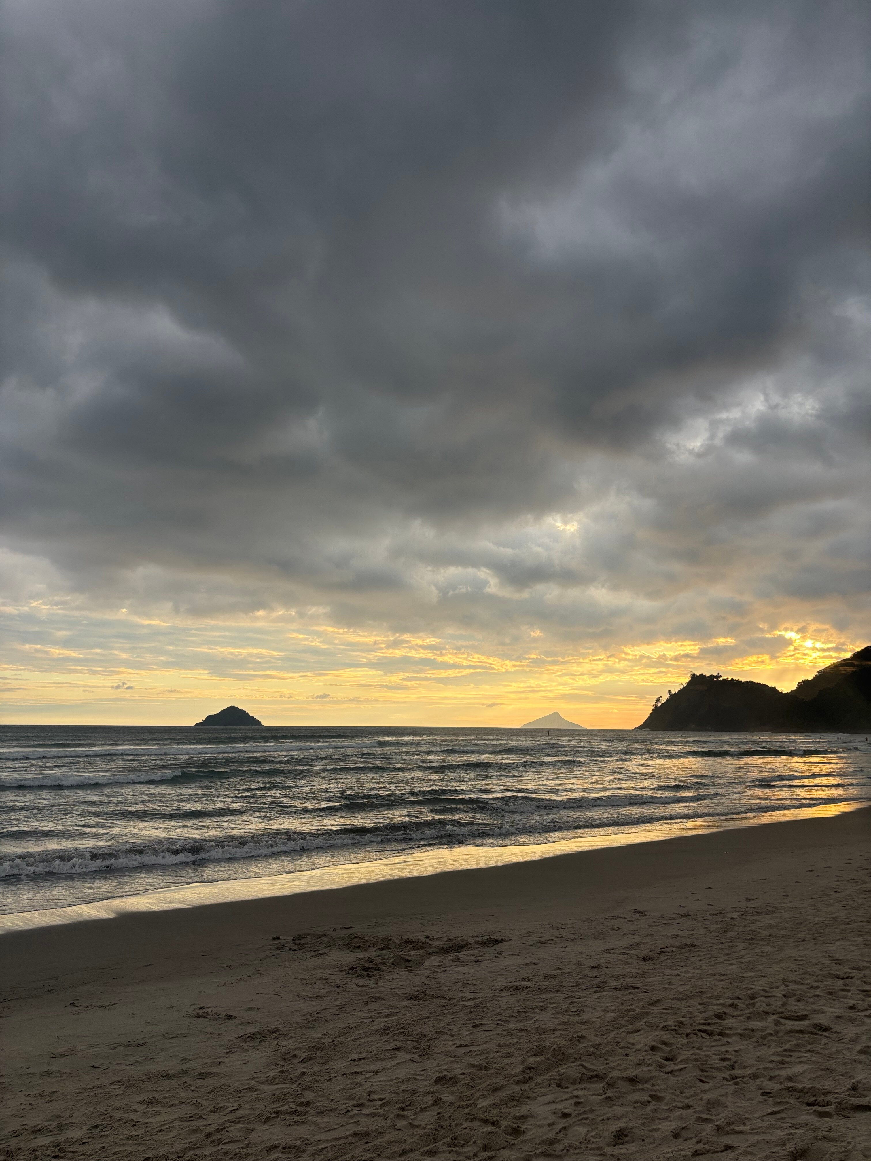Beach Hotel Cambury-泳池