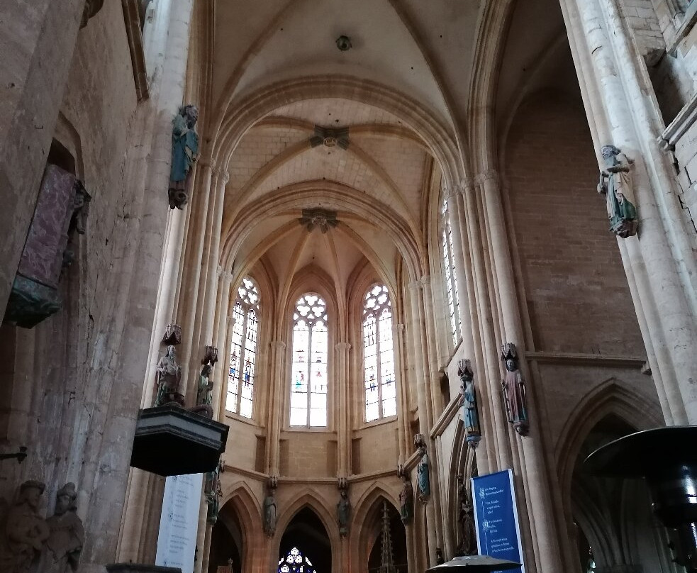 Basilique Notre-Dame d'Avioth-Avioth必去景点