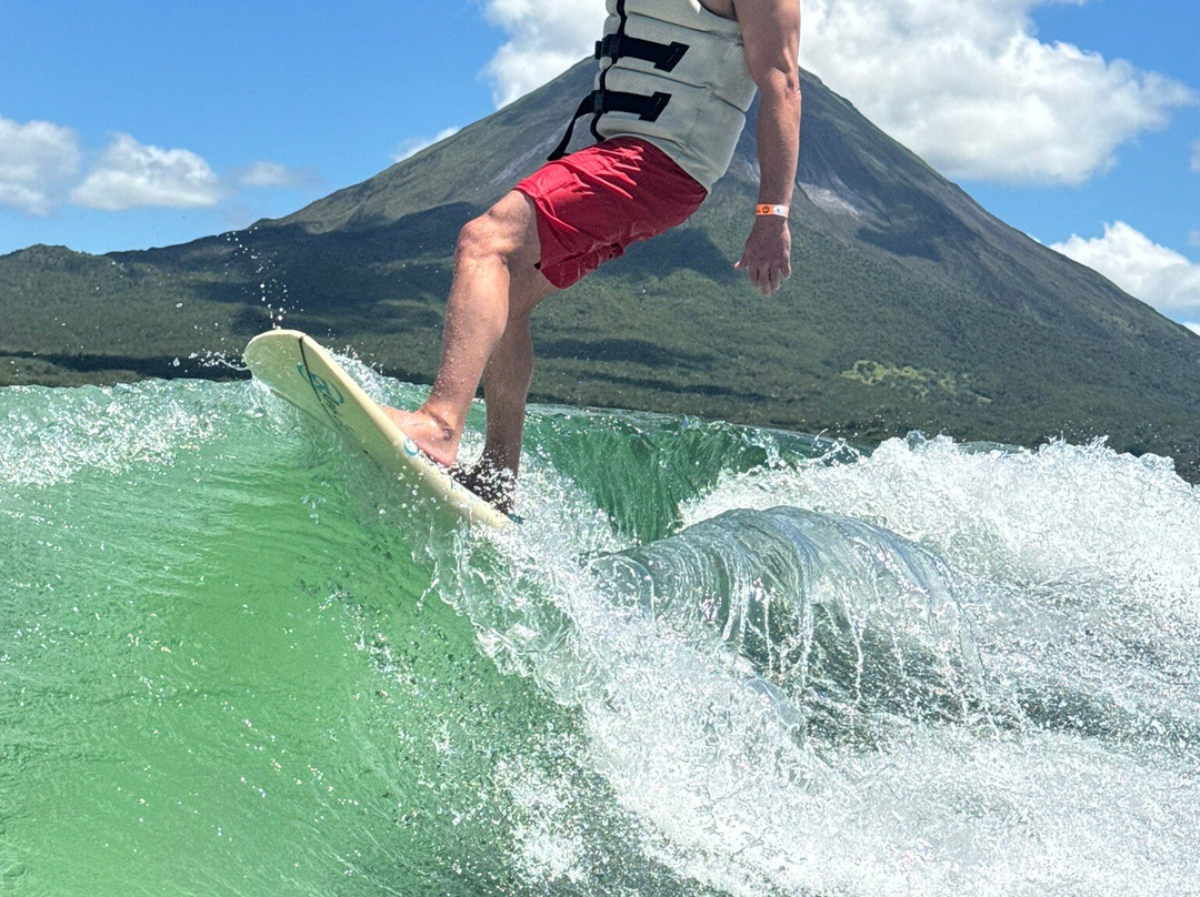 Volcano Watersports. Wakeboard, Wakesurf, Waterski, Tubing.景点图片