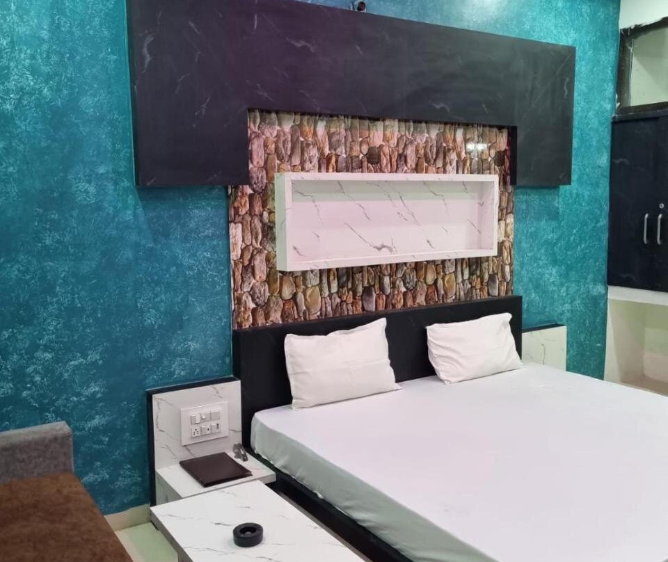 Gokul Hotel