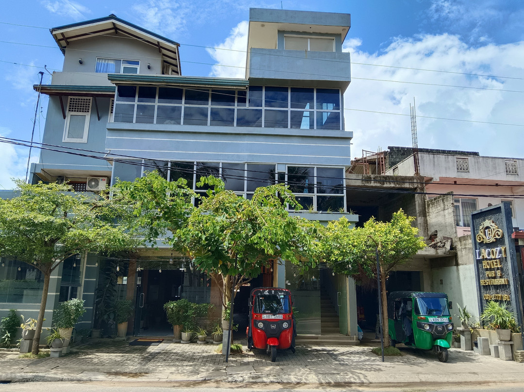 La Cozy Hotel & Restaurant