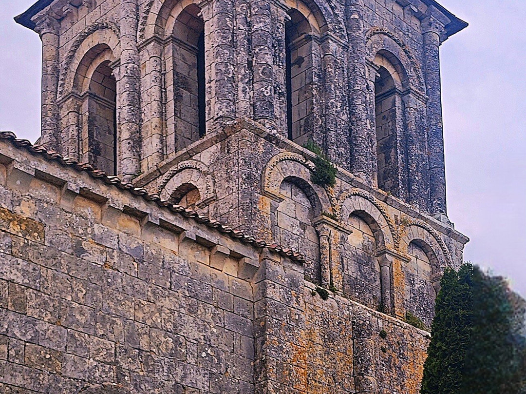 Eglise Notre Dame De L'assomption-Jazennes必去景点