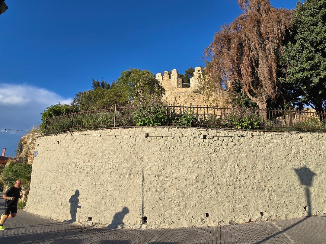 Καστράκι Ουζερί