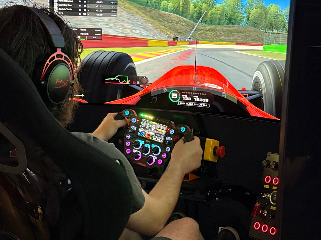 Velocity | Sim Racing Lounge景点图片