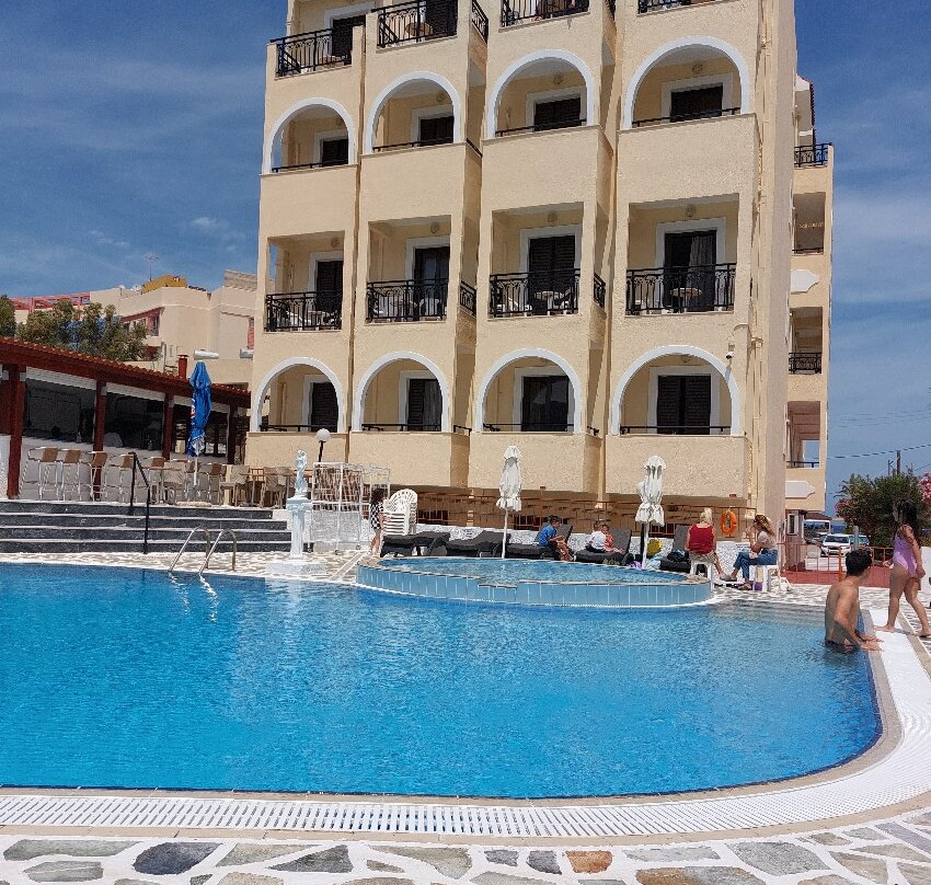 蓝海湾酒店主图