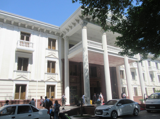 Zarafshon Parkside Hotel主图