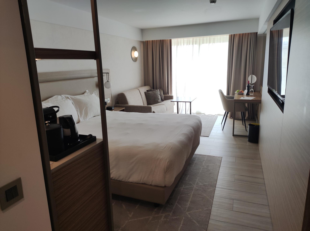AC Hotel St. Julian's主图