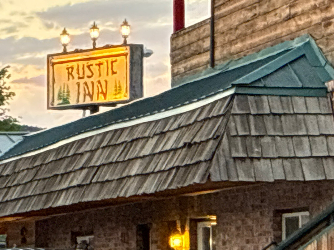 Rustic Inn Motel主图