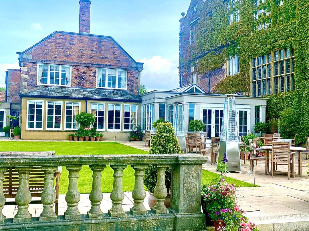 Goldsborough Hall主图