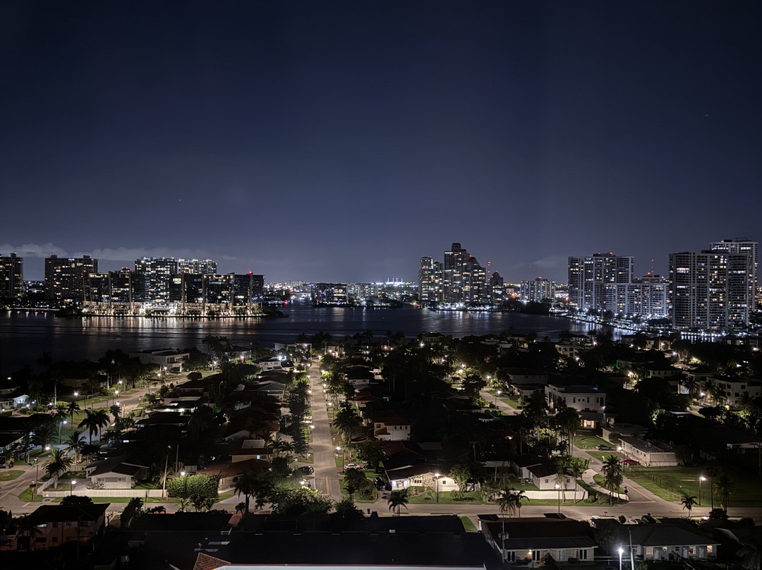 Marenas Beach Resort主图