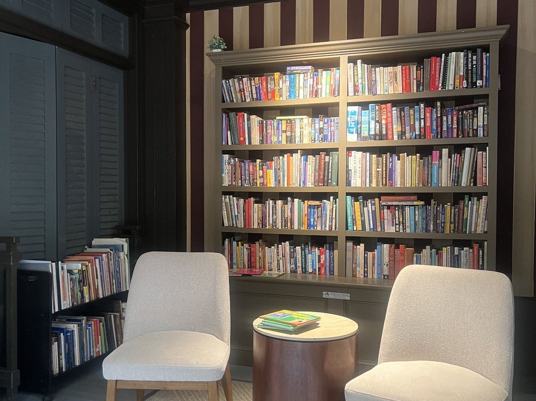 Champlain Centre Mall-Plattsburgh必去景点