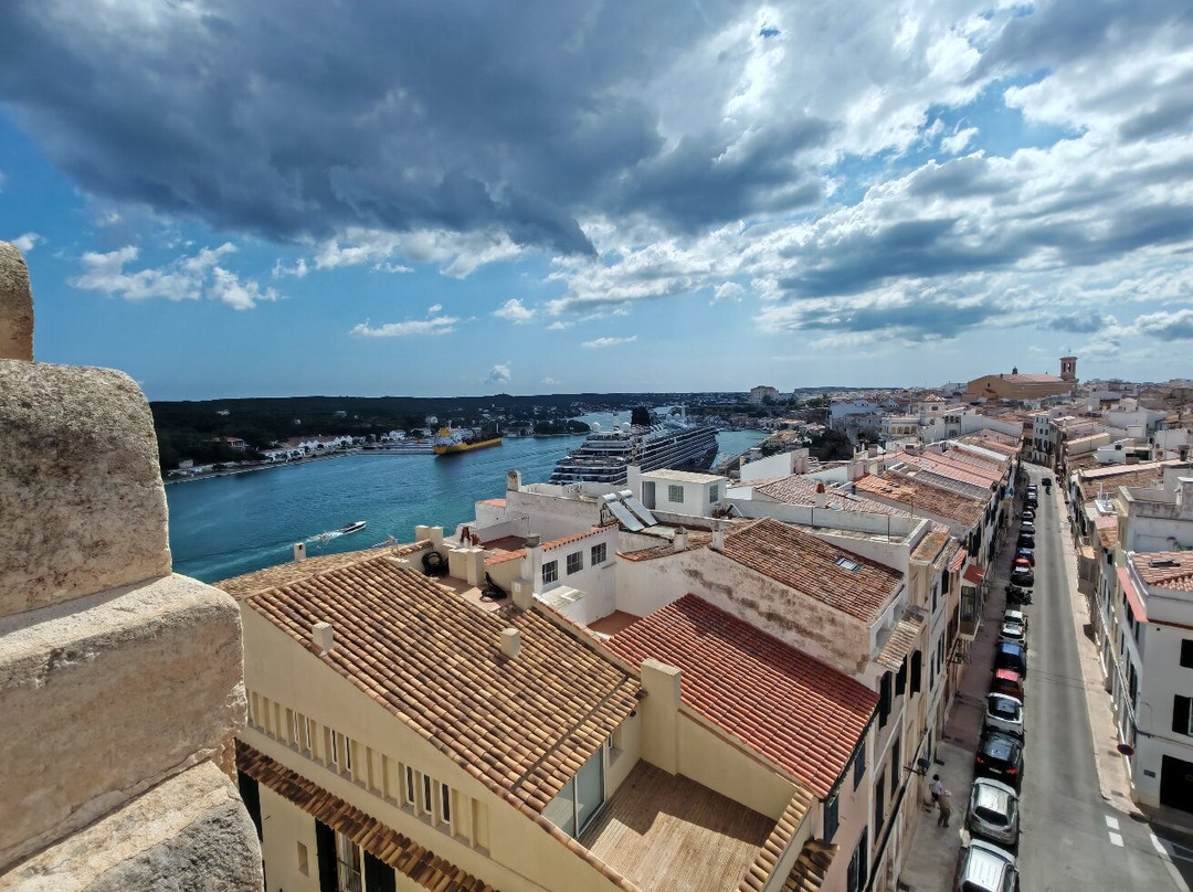 Esglesia de Sant Francesc d'Assis Mao-Mahon必去景点