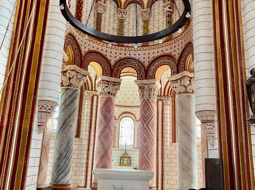 Église Saint-Pierre de Chauvigny-Chauvigny必去景点