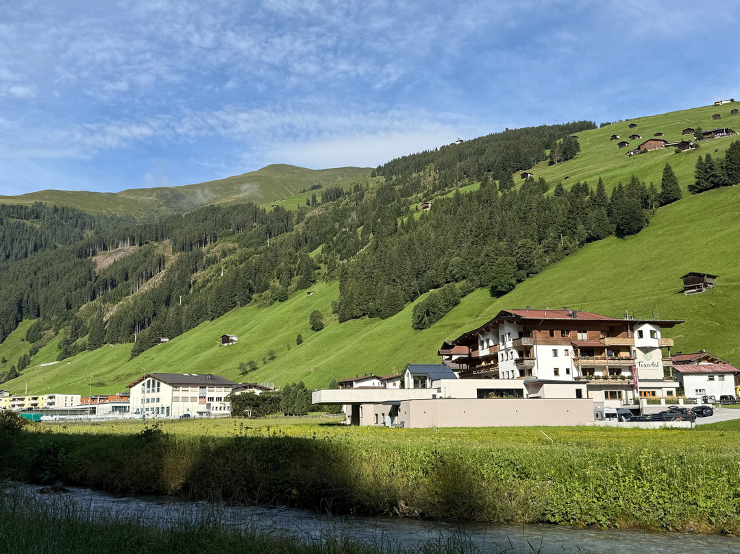 Hotel Tuxertal主图