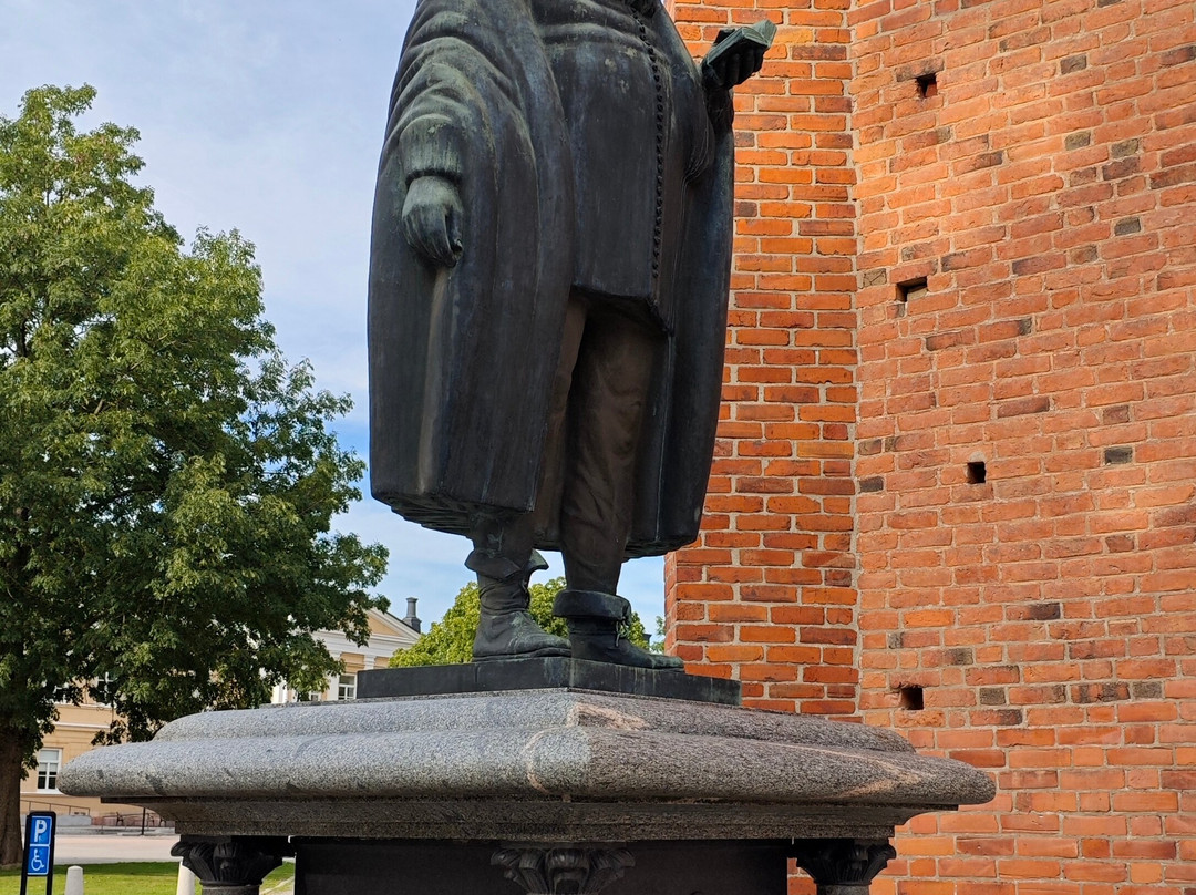 The Statue of Bishop Rudbeckius by Carl Milles-韦斯特罗斯必去景点