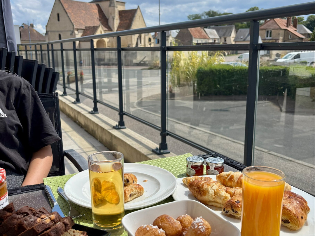 Hotel Restaurant le Saint-Pierre主图