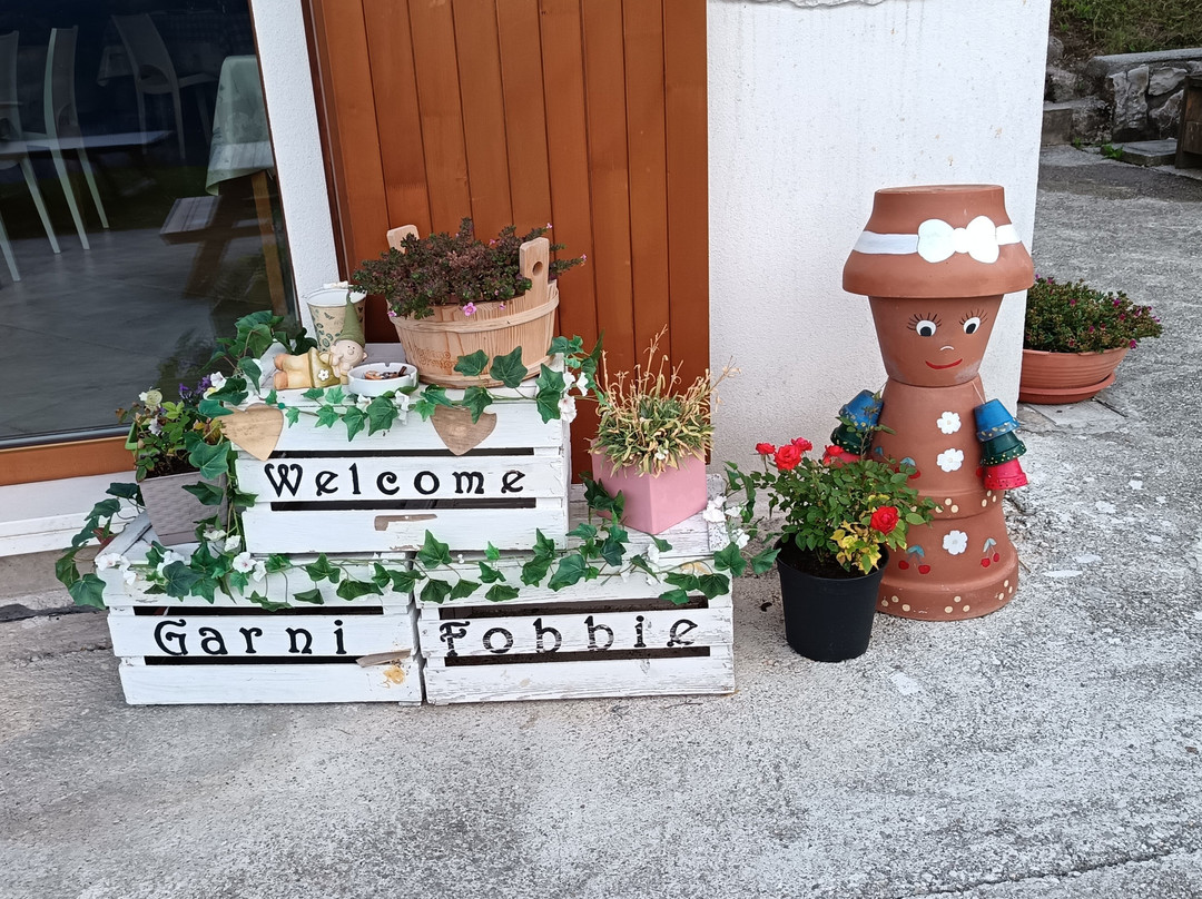 Garni Fobbie主图