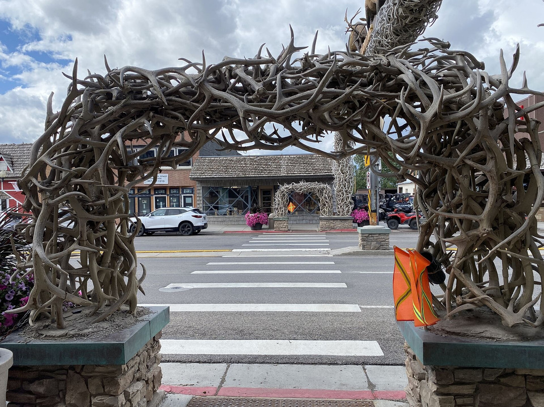 World's Largest Elkhorn Arch-Afton必去景点