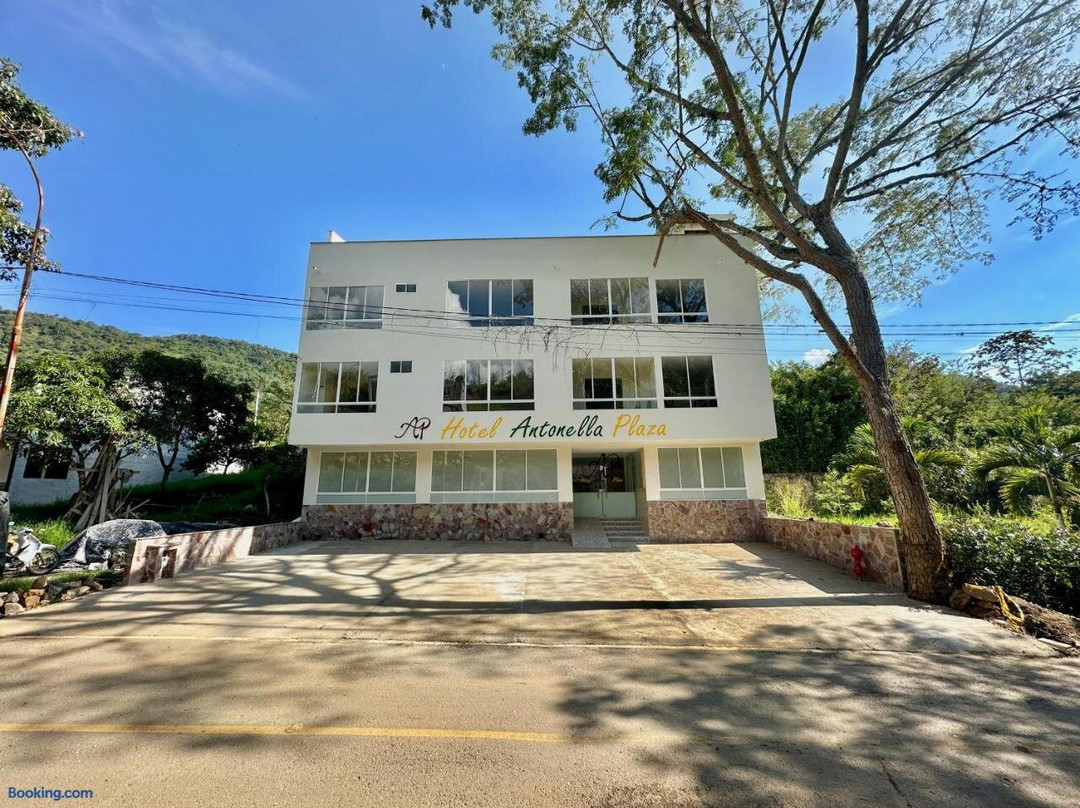 Hotel Antonella Plaza