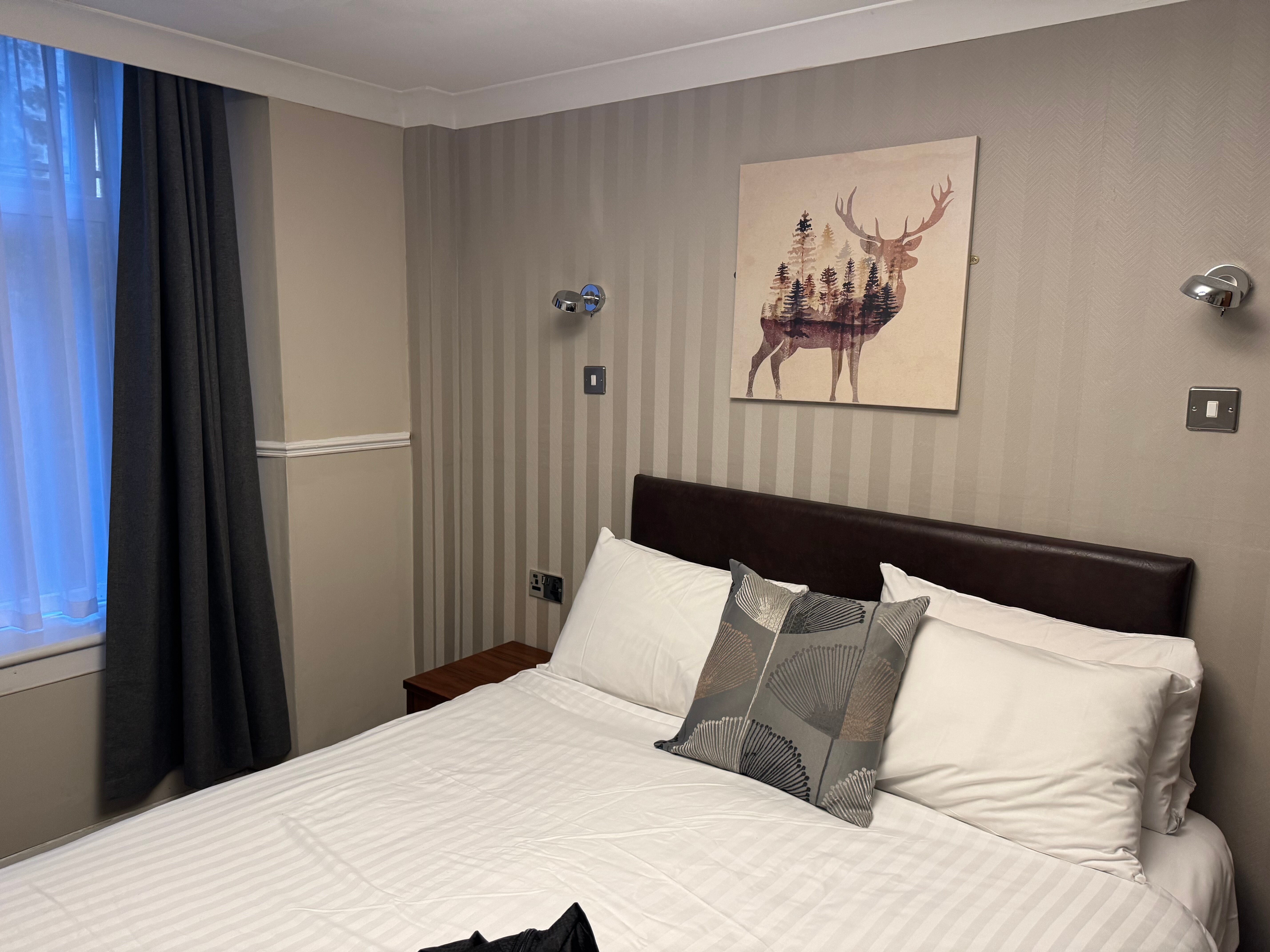 凯尔温格罗夫酒店-官方