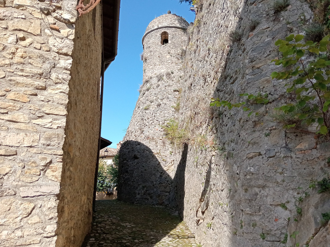 Castello Baronale-Collalto Sabino必去景点