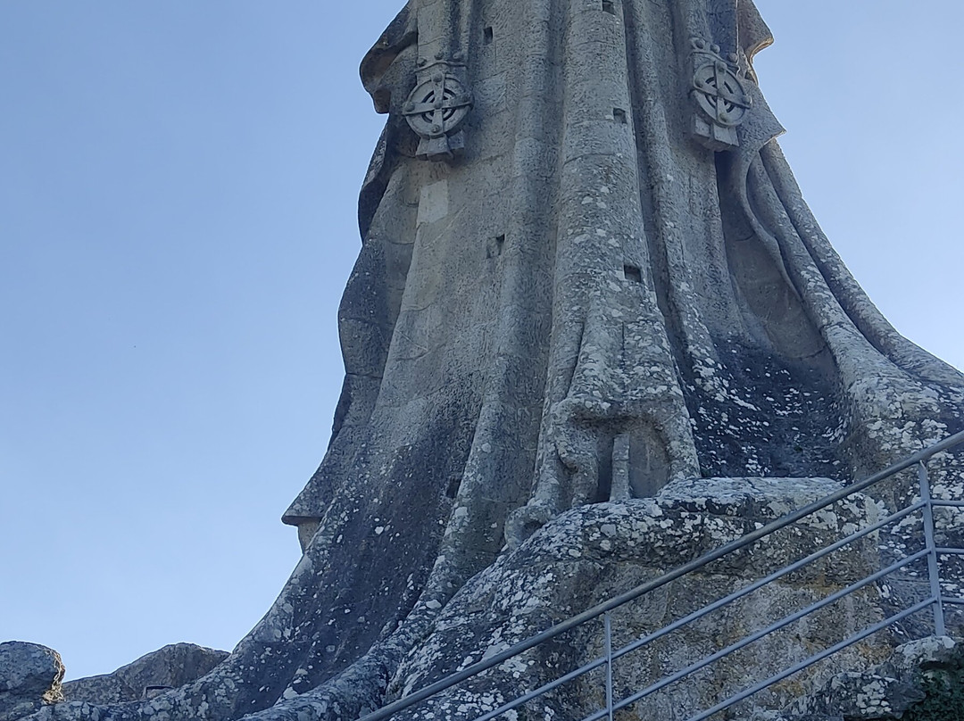 Virgen de la roca-Baiona必去景点