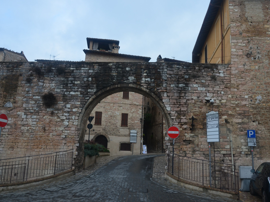 Porta Consolare-Spello必去景点