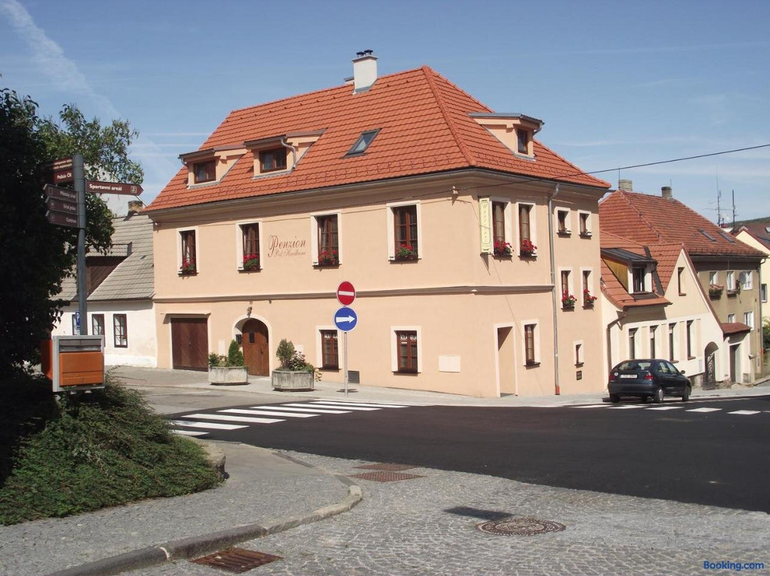 Penzion Pod Hradbami