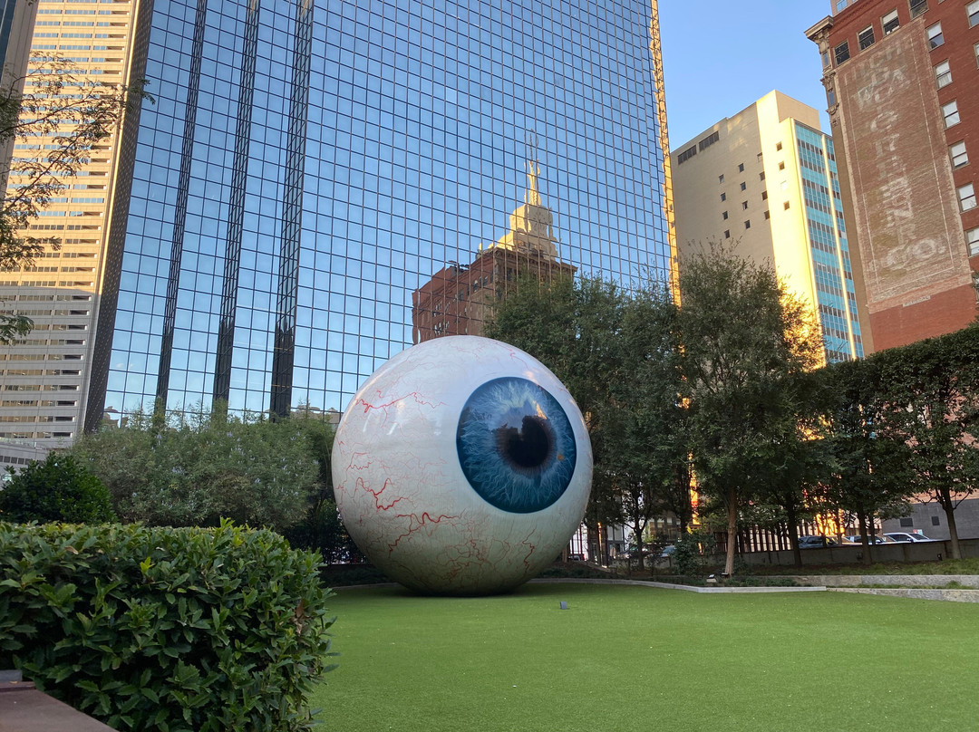 Giant Eyeball-达拉斯必去景点