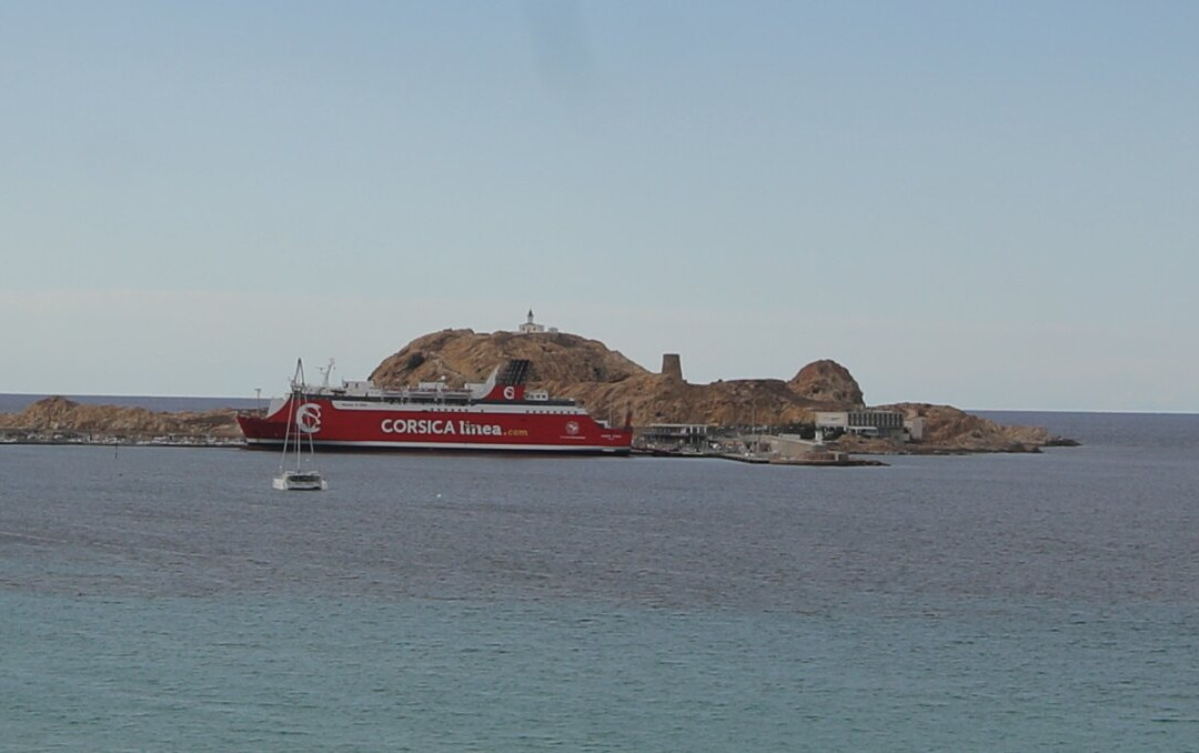 Phare de la Pietra-Ile Rousse必去景点