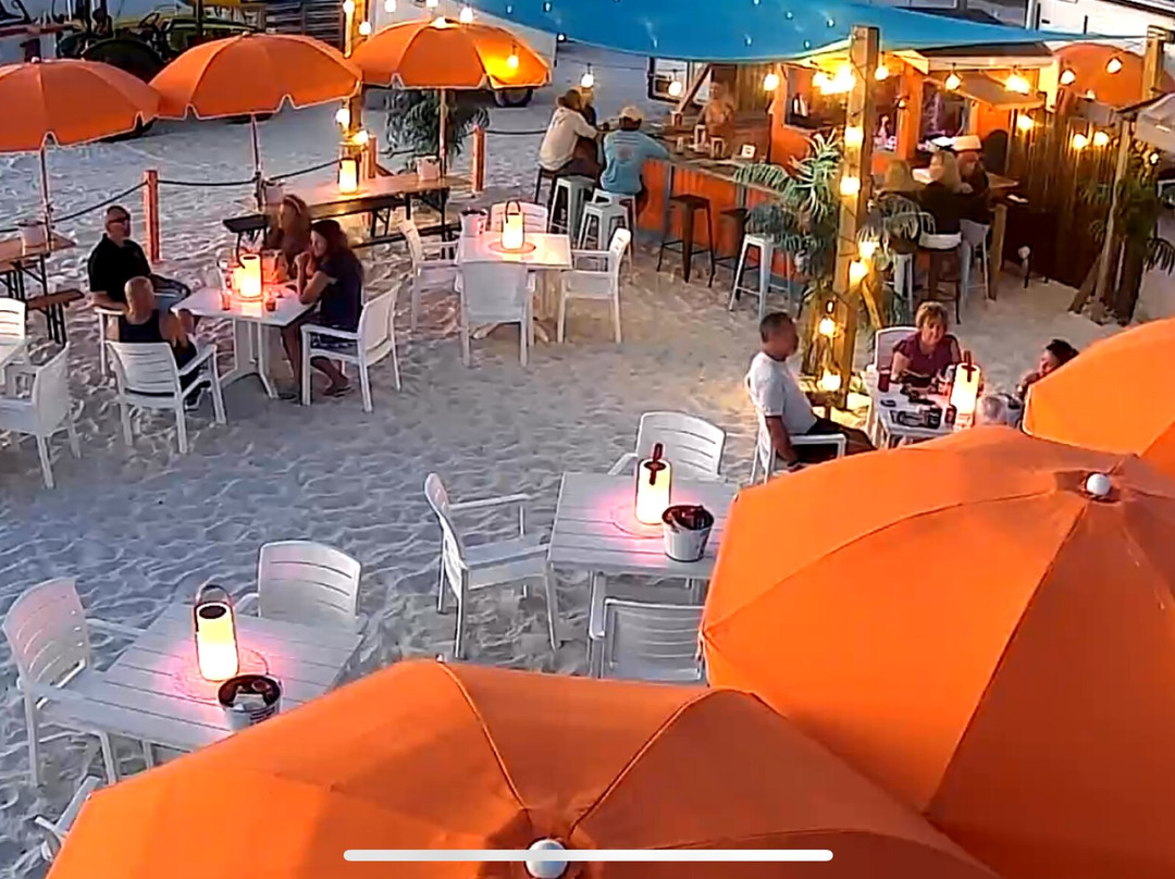 Wave Runners Beachfront Tiki Bar and Grille