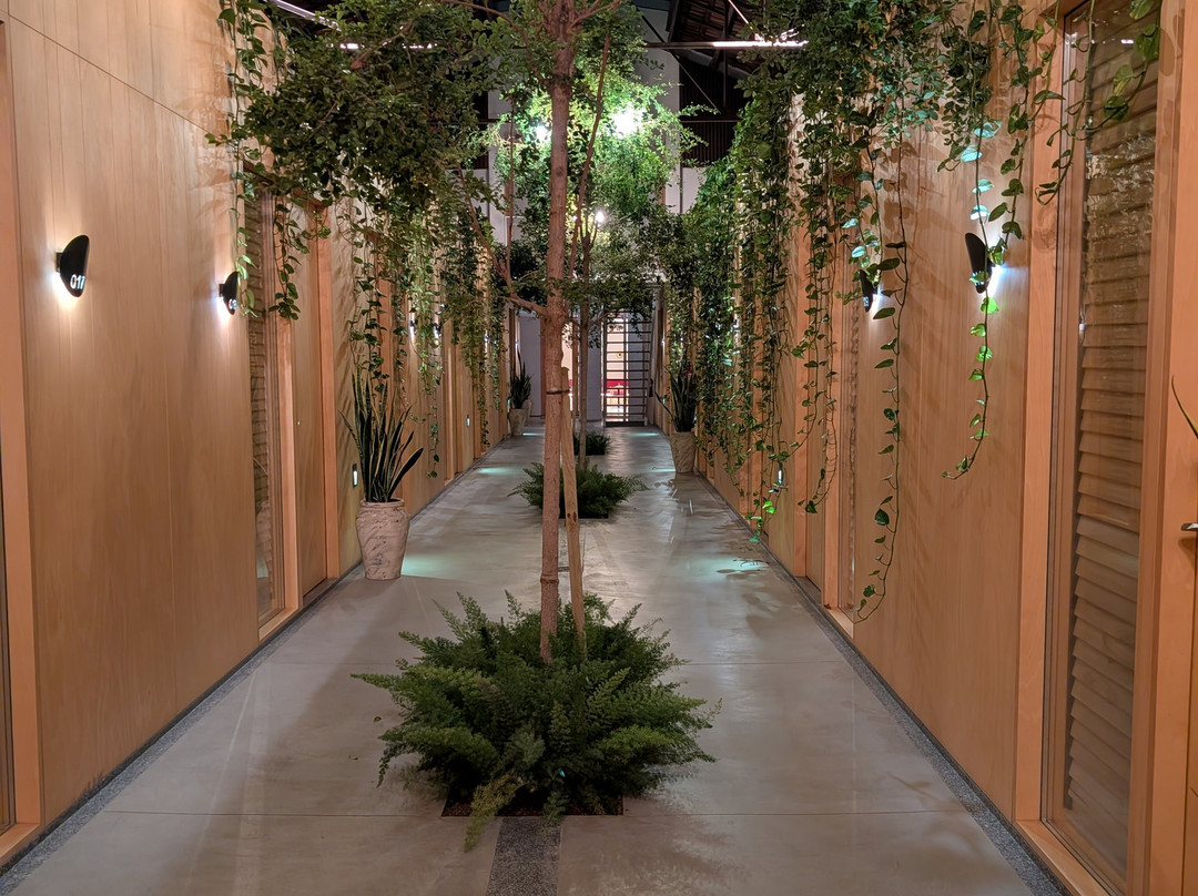 Mythic Valencia主图