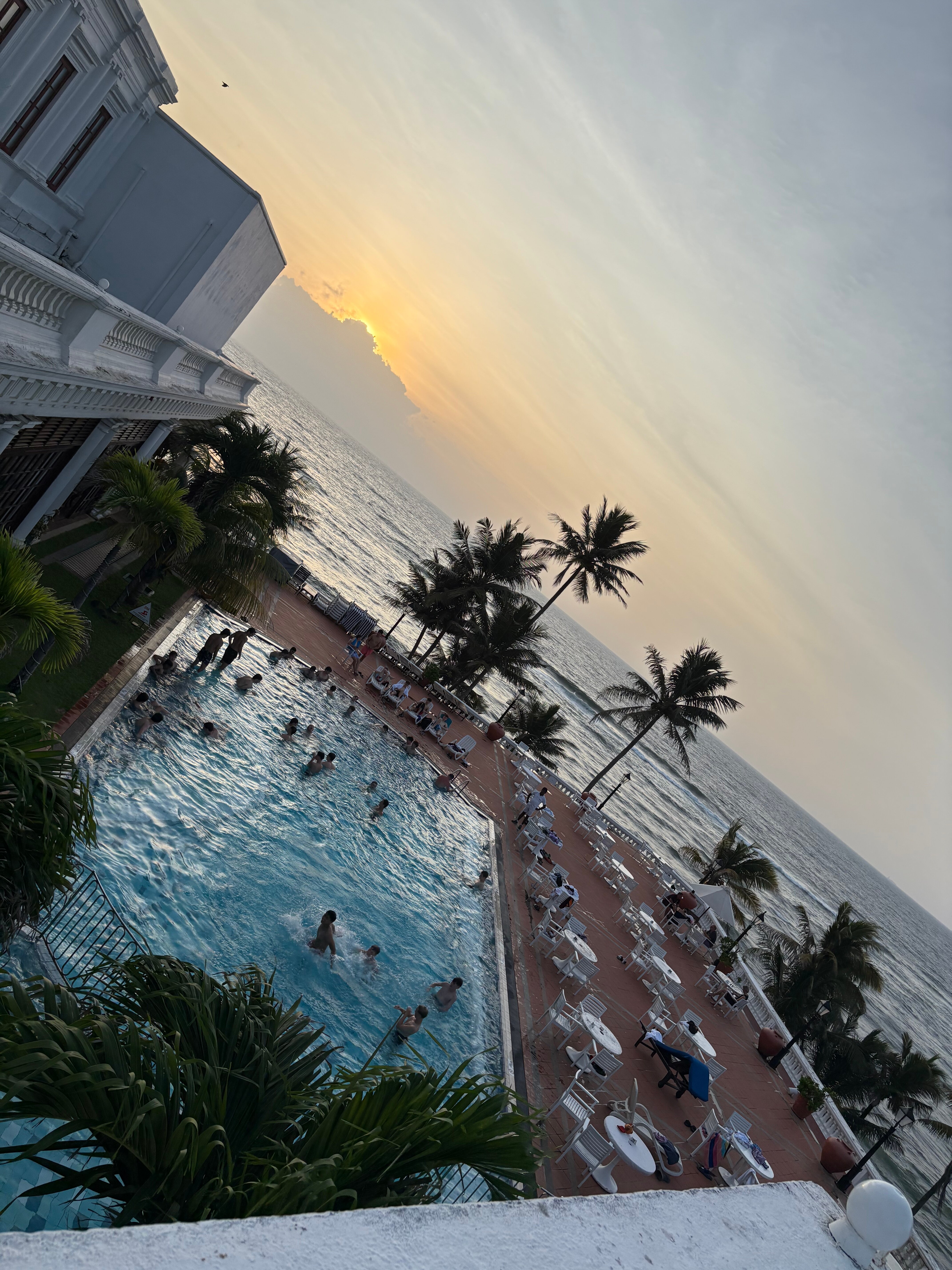 芒特拉维尼亚酒店-官方