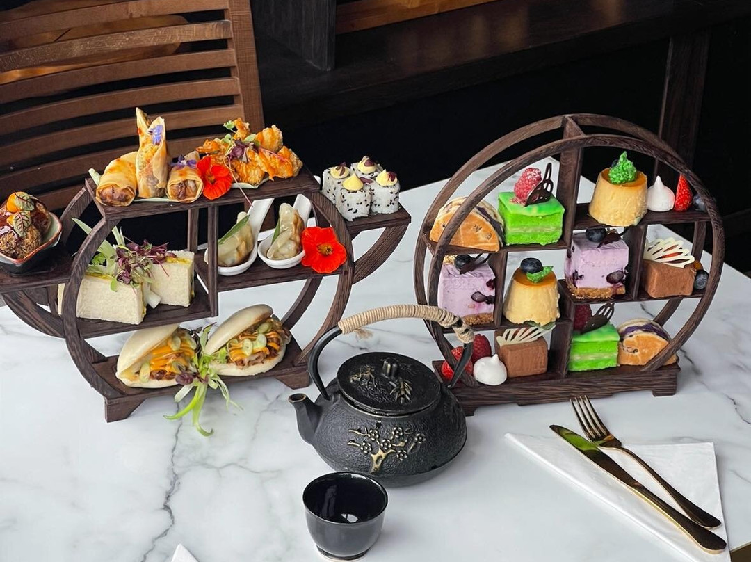 The Imperial Dragon Hotel主图