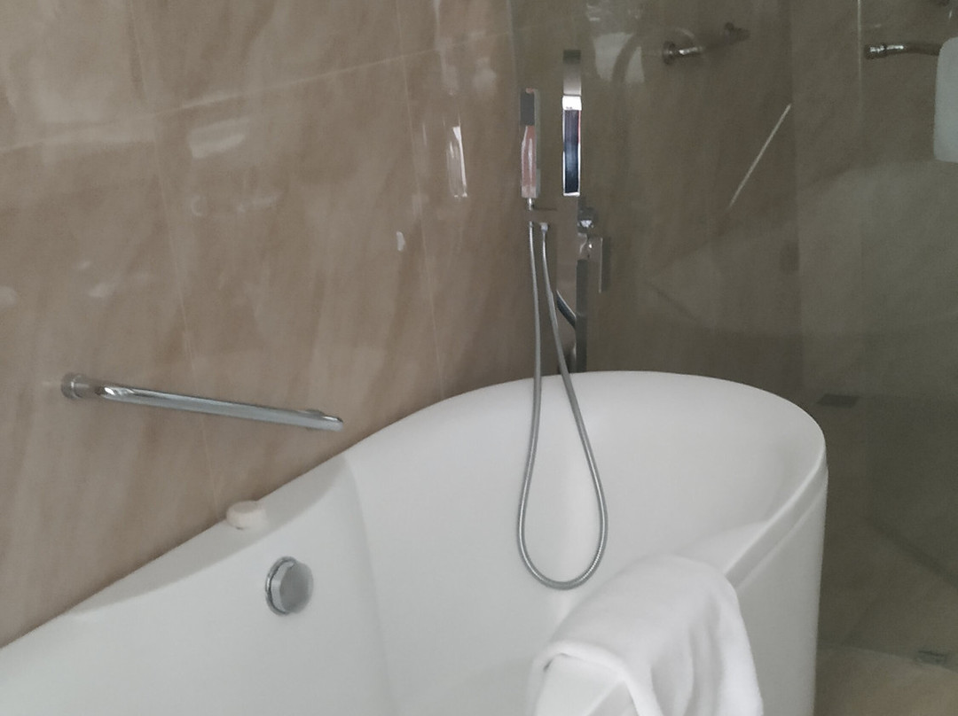 Gino Feruci Cianjur主图