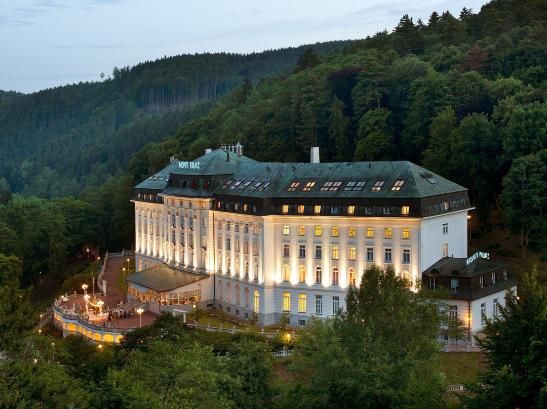 Jachymov酒店住宿-镭宫大酒店