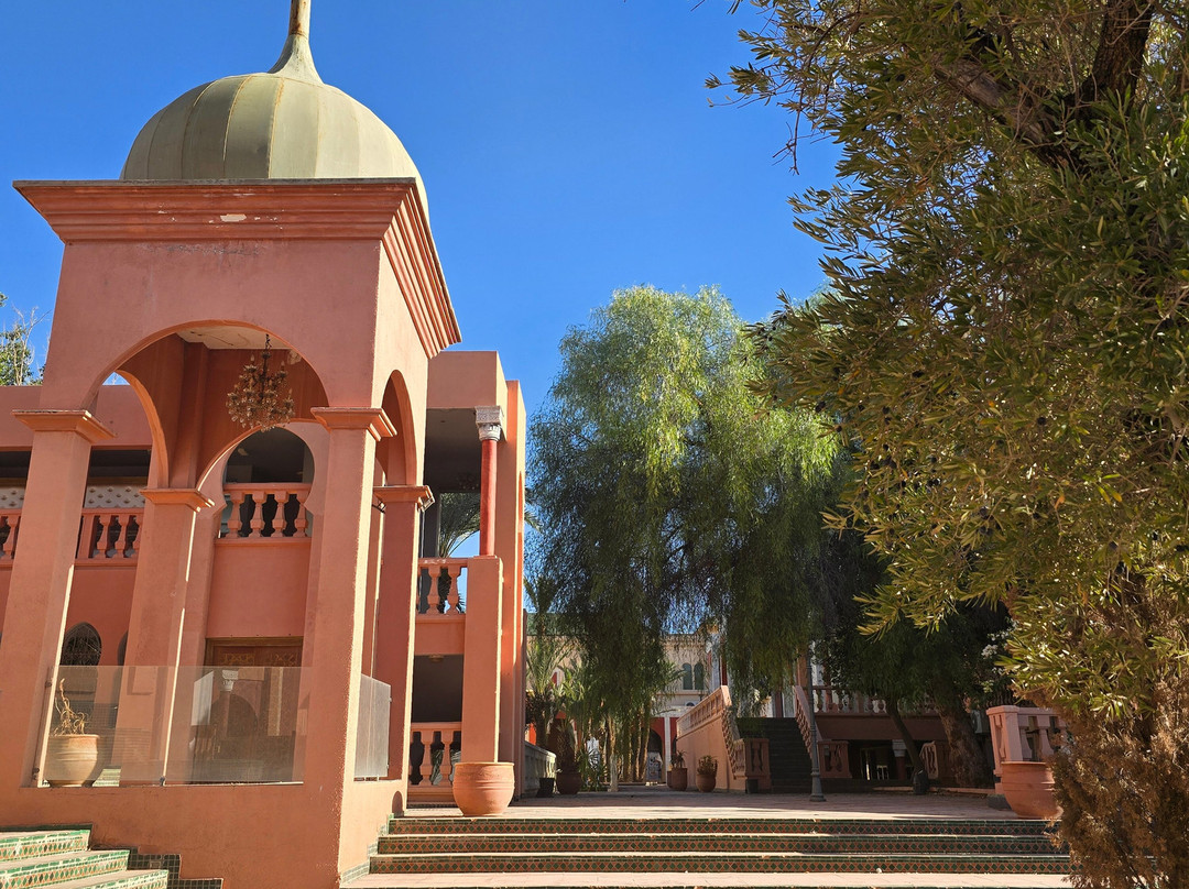 杜高尔夫酒店主图