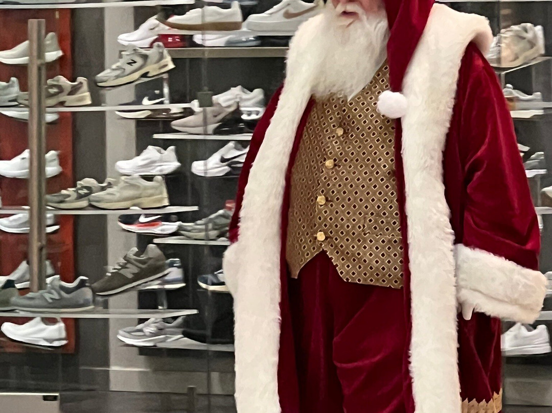 伍德菲尔德购物中心-绍姆堡必去景点