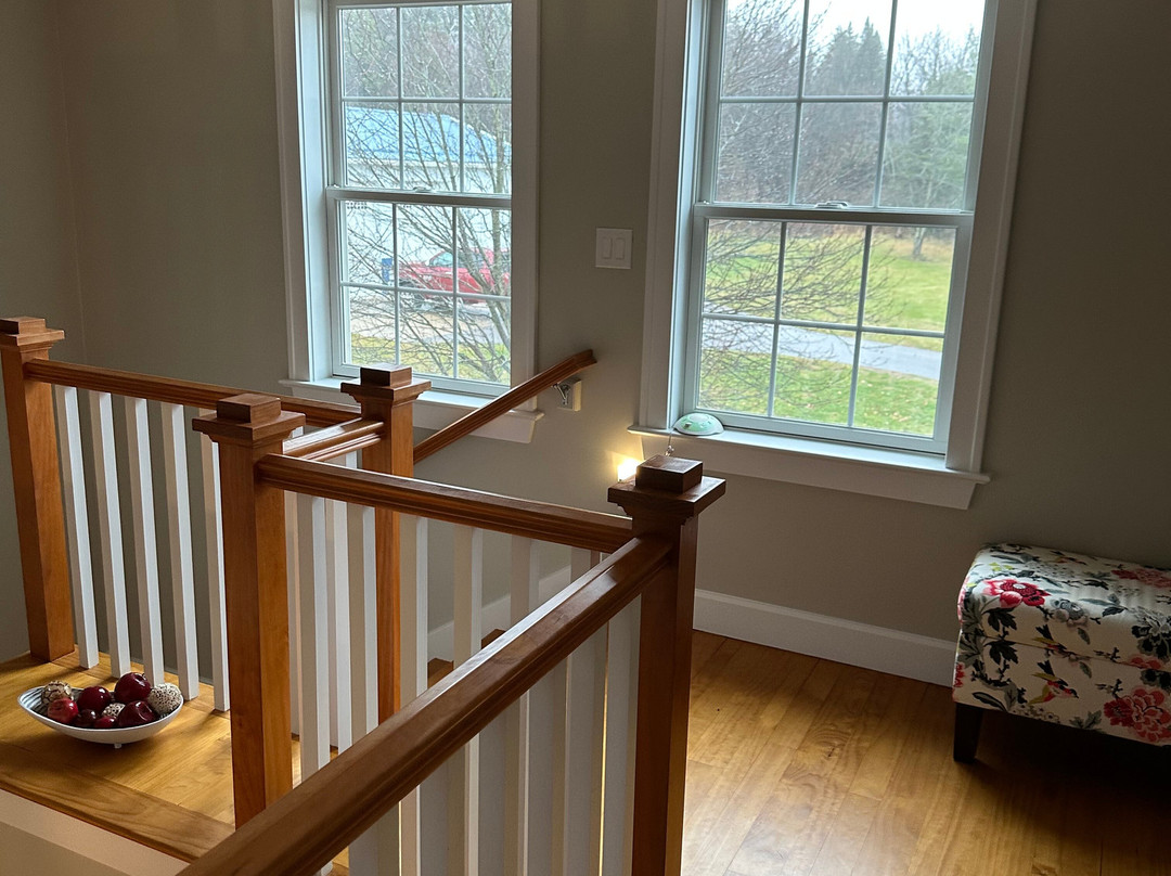 Apple Pony Inn主图