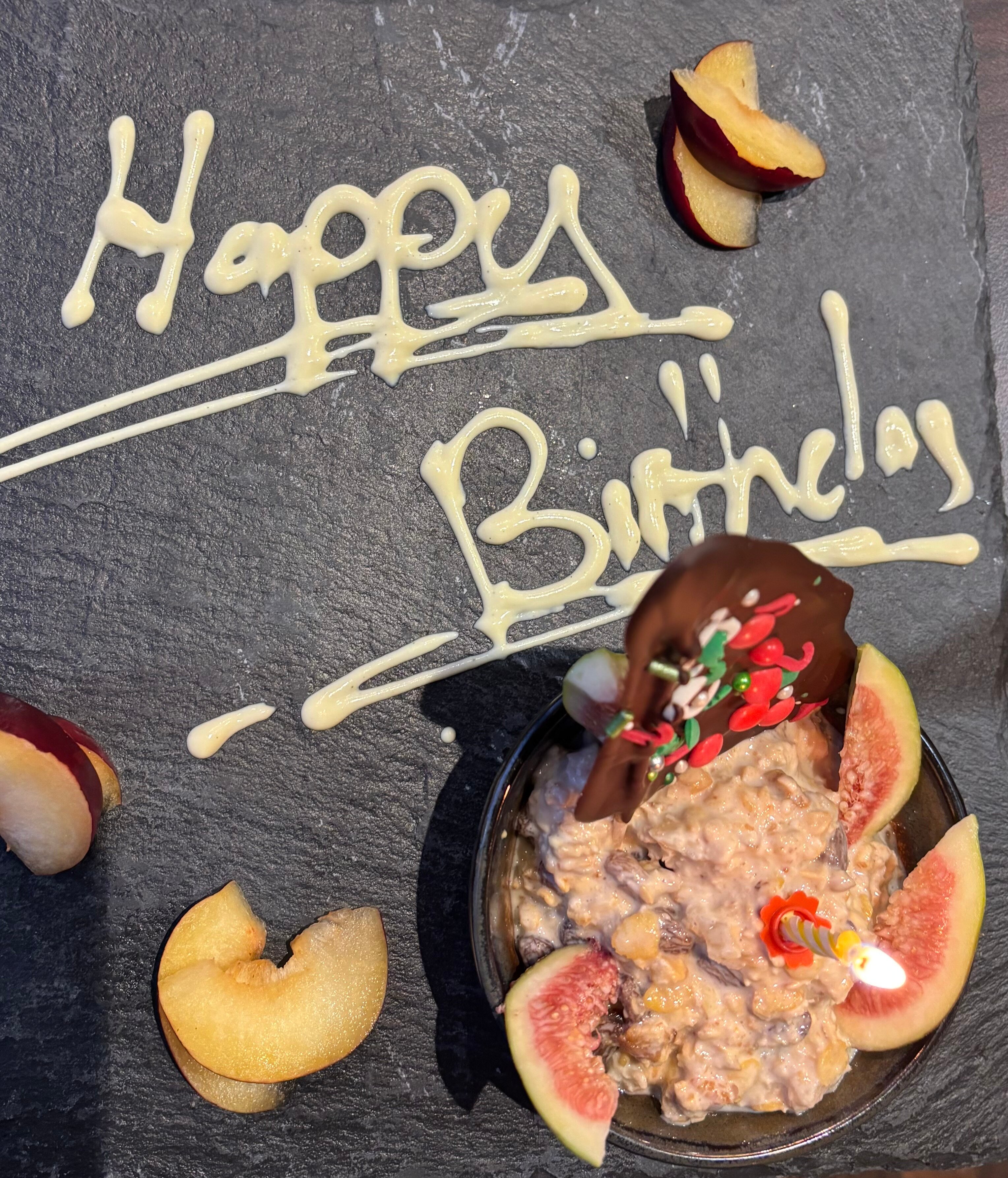 新罕布什尔斯图加特机场店-官方